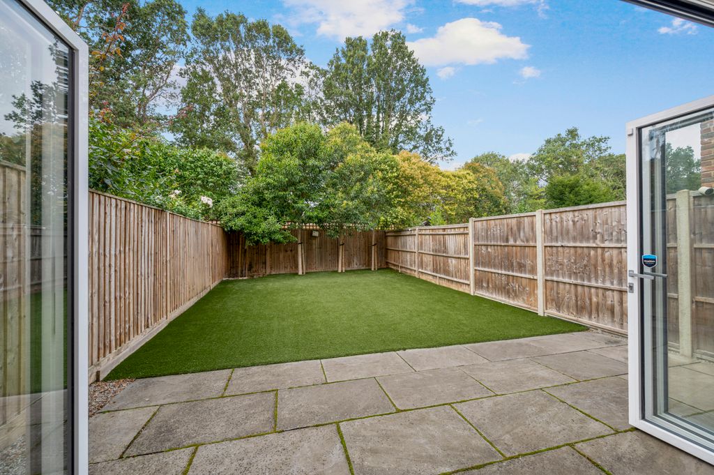 Property photo 3 of 18 Bi-Folds To Garden