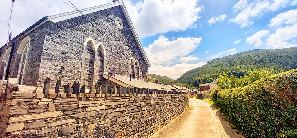 Property photo 1 of 38