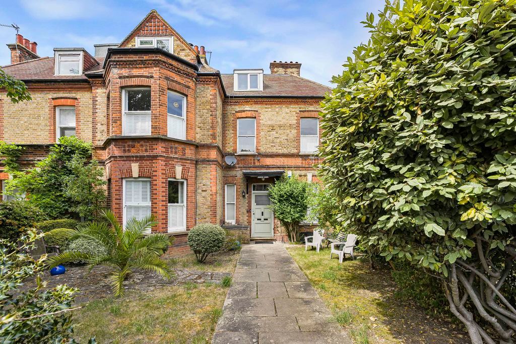 Property photo 1 of 11 External