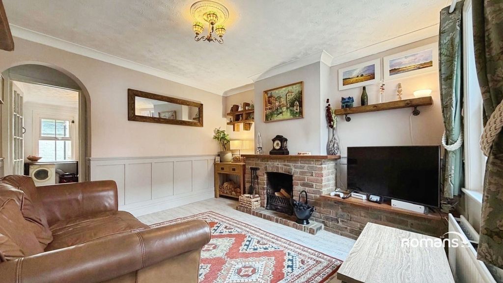 Property photo 2 of 15 Pbox-Img.Jpg