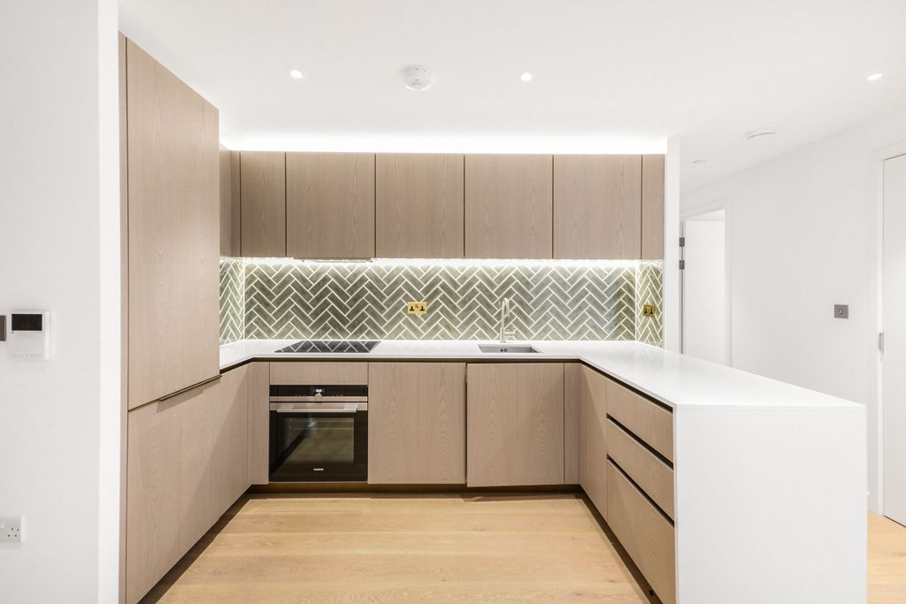 Property photo 3 of 17 Atlas Building