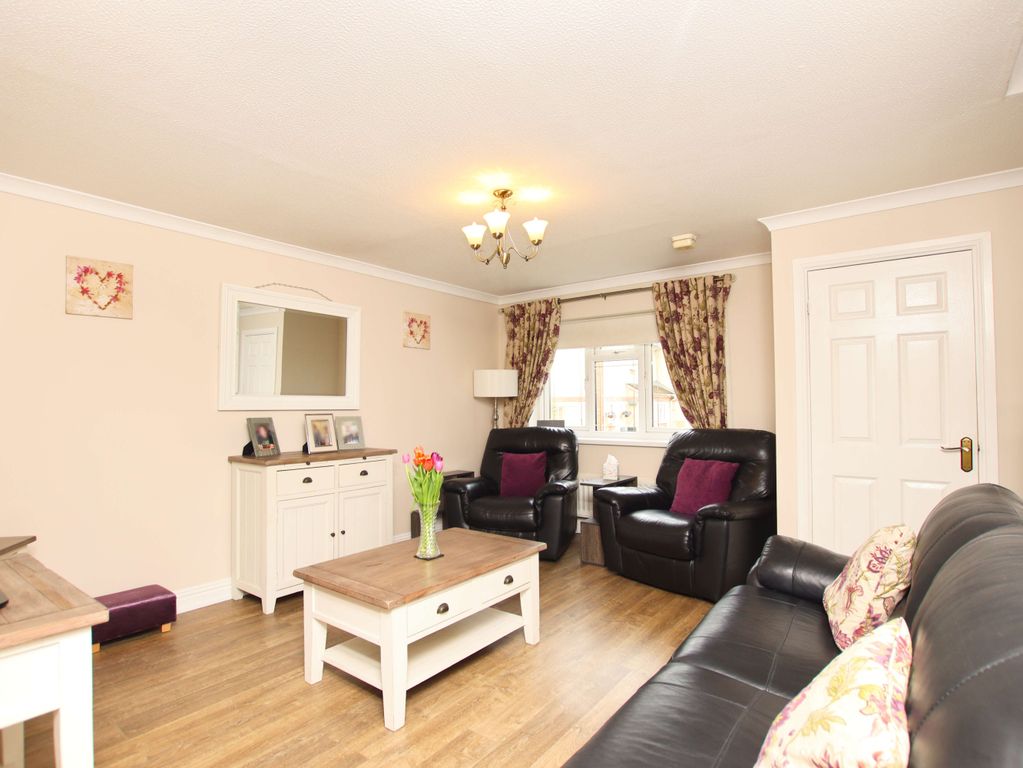 Property photo 2 of 23