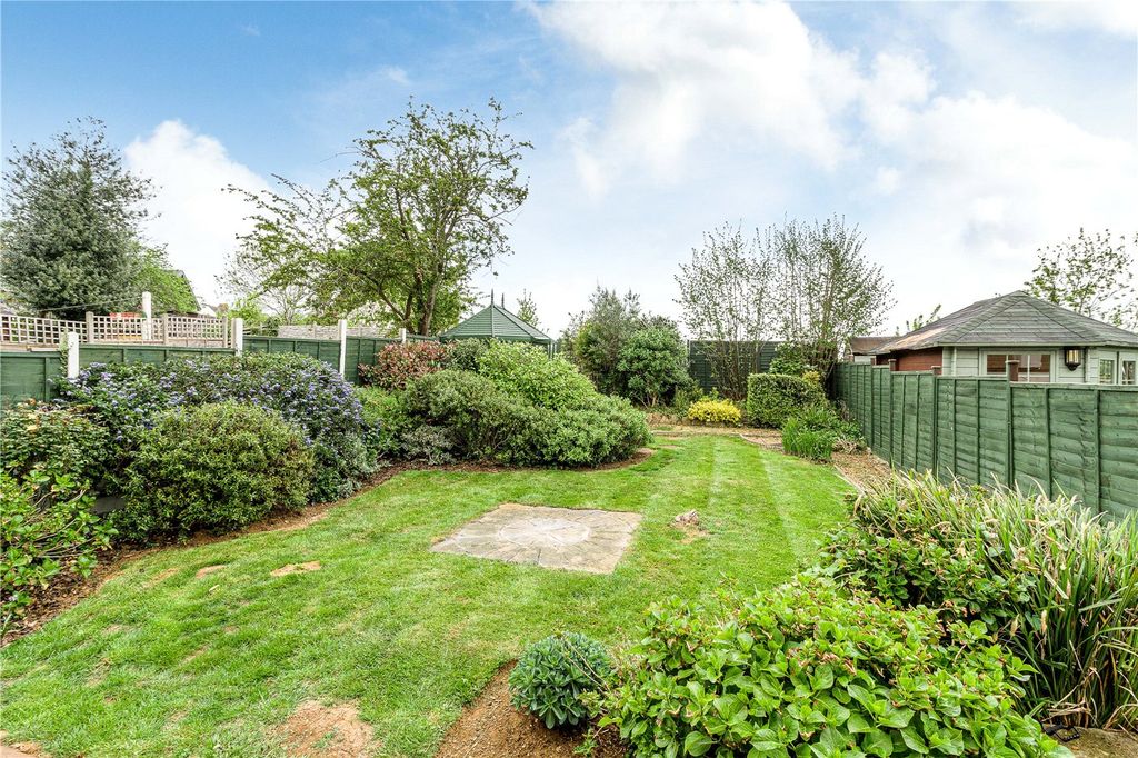 Additional image 14 of 4 bed semi-detached house to rentHillside Way, Weston Favell Village, Northampton, Northamptonshire NN3