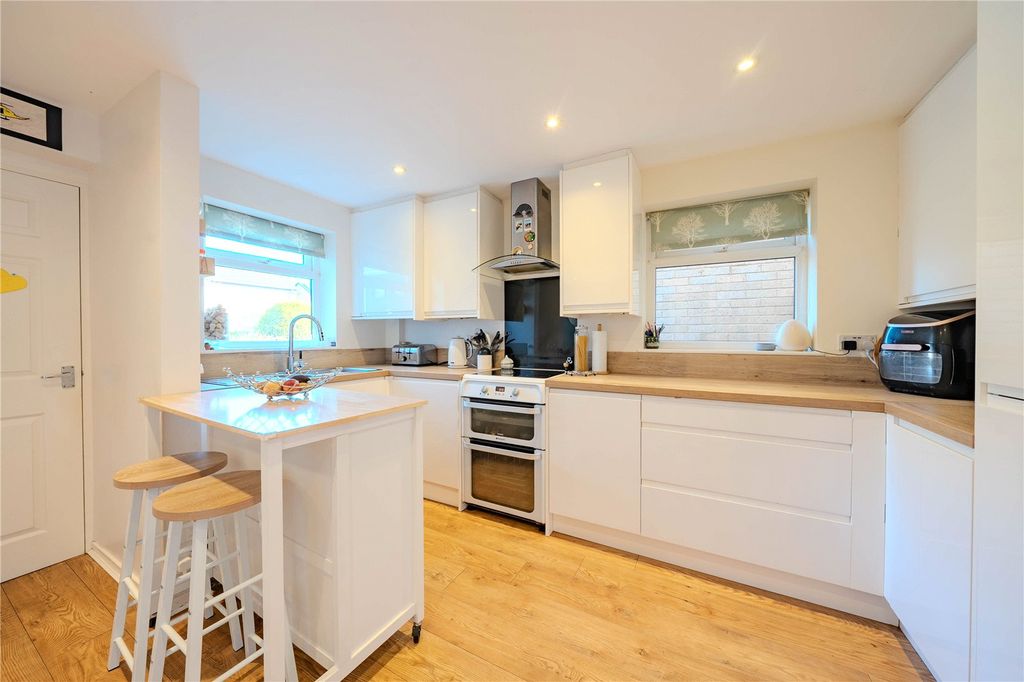 Property photo 3 of 15 Picture No. 19