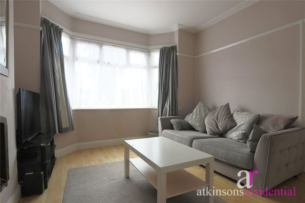 Property photo 3 of 23 Picture No. 35