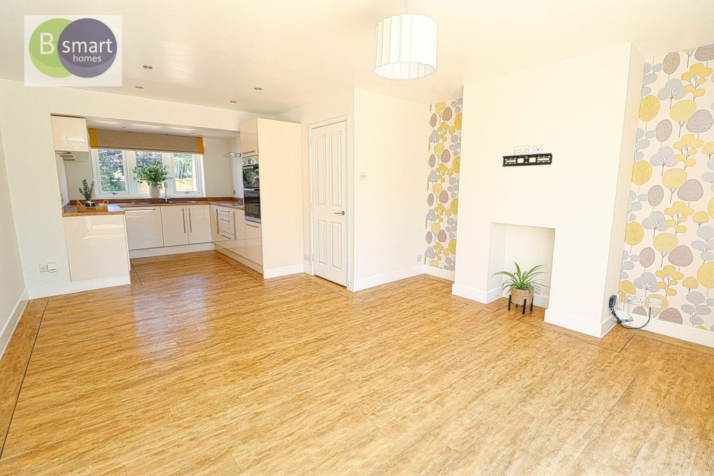 Property photo 2 of 19 Img_3836