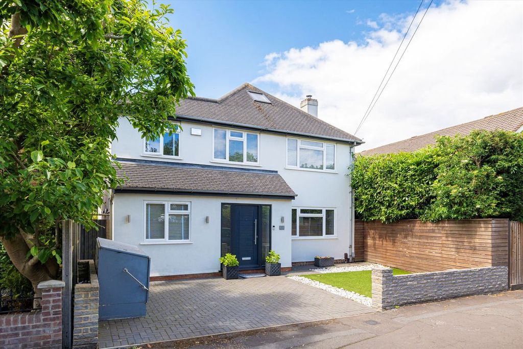 Property photo 1 of 8