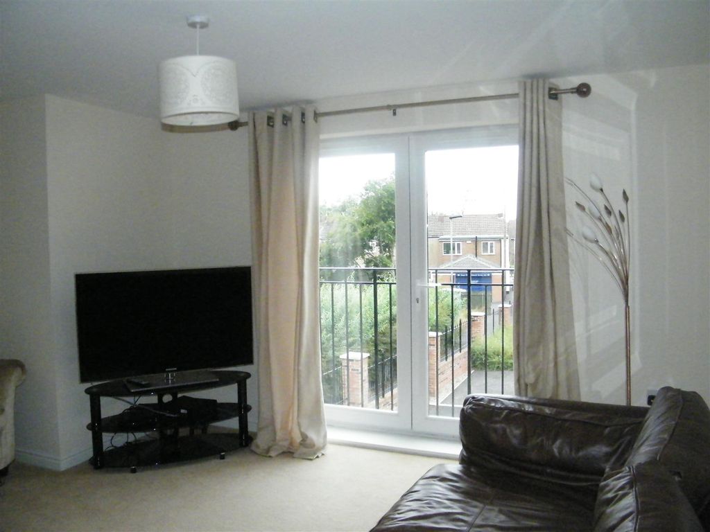 Property photo 3 of 5