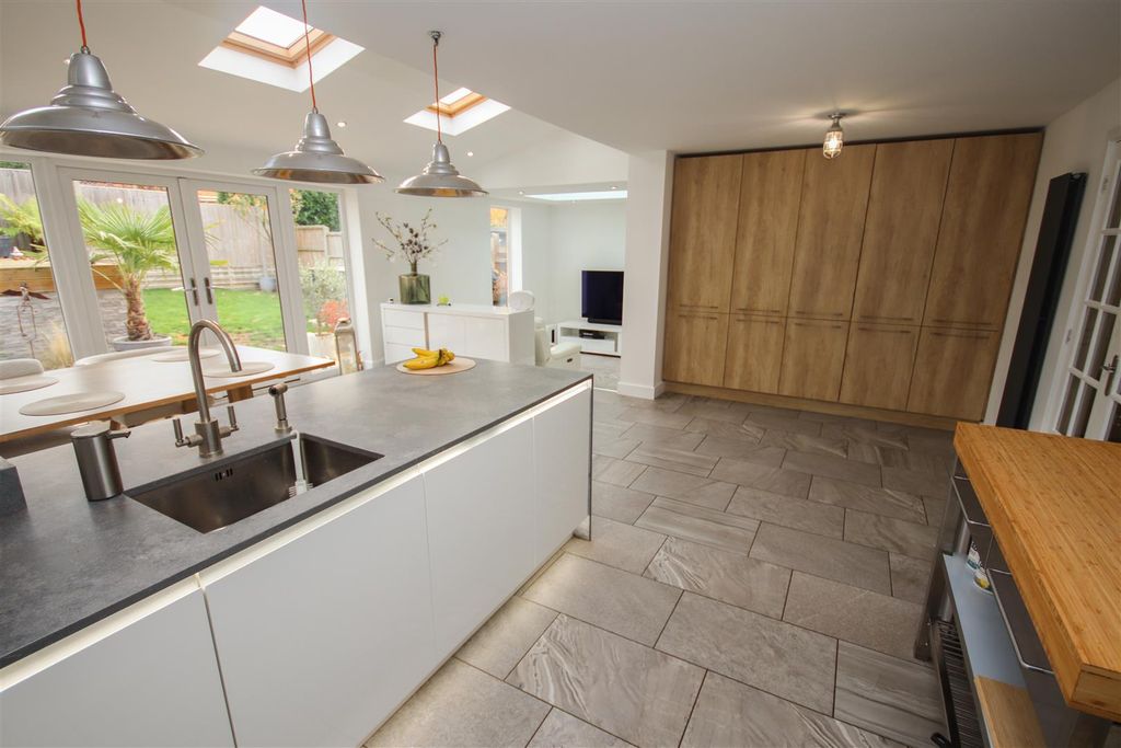 Property photo 3 of 25 Img_0484.Jpg