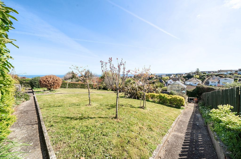 Property photo 2 of 40 1434917-8-69Cea74...