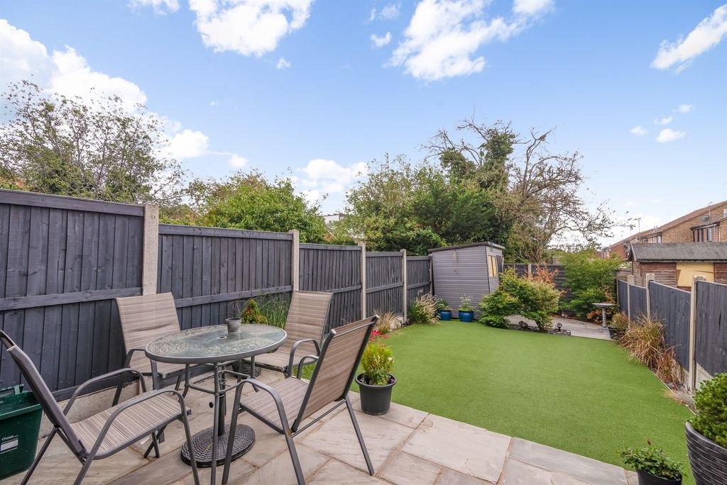 Property photo 2 of 11 Rear Garden