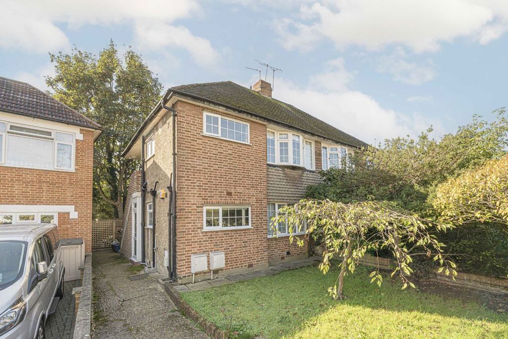 Property photo 1 of 5