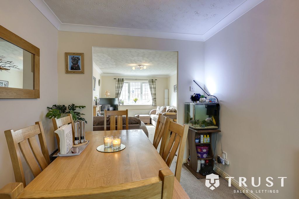Additional image 5 of 3 bed detached house for saleGreenfields, Heckmondwike WF16