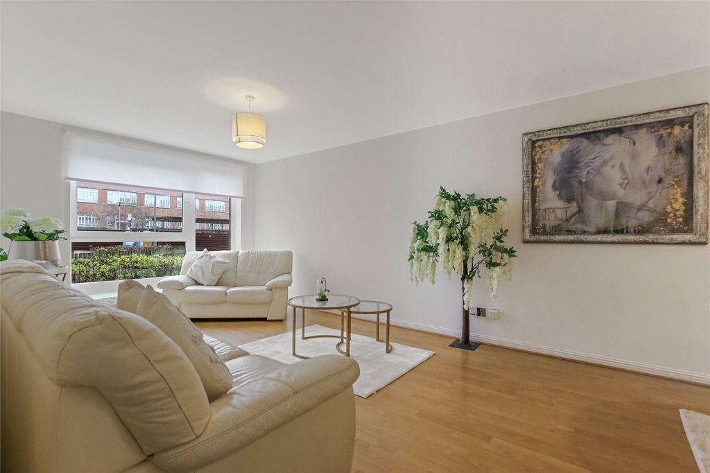 Property photo 2 of 16 2