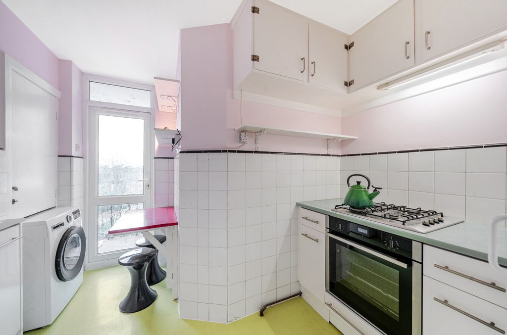 Property photo 2 of 12 1439006-12-69ce2B...