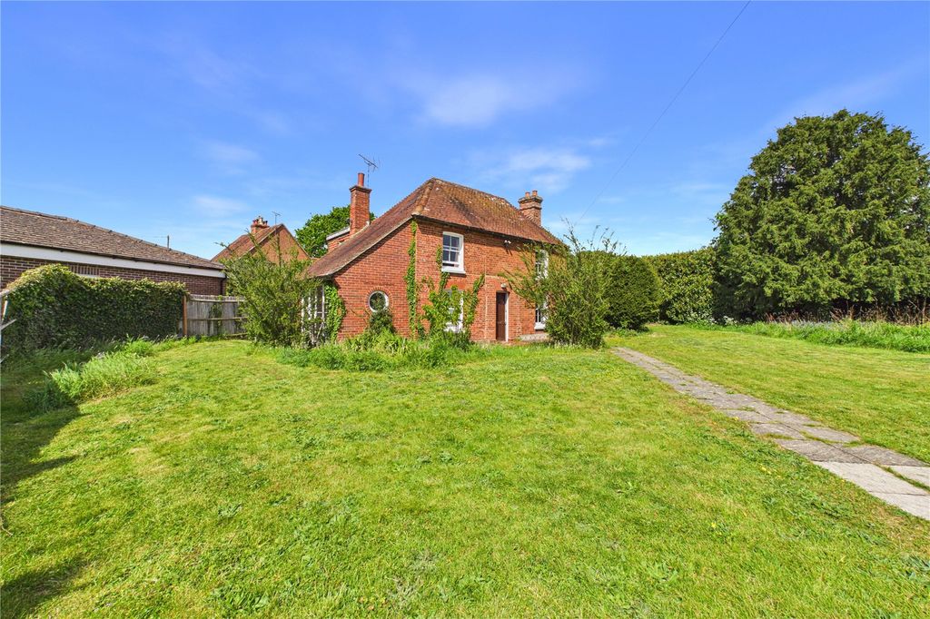 Property photo 3 of 19 Front