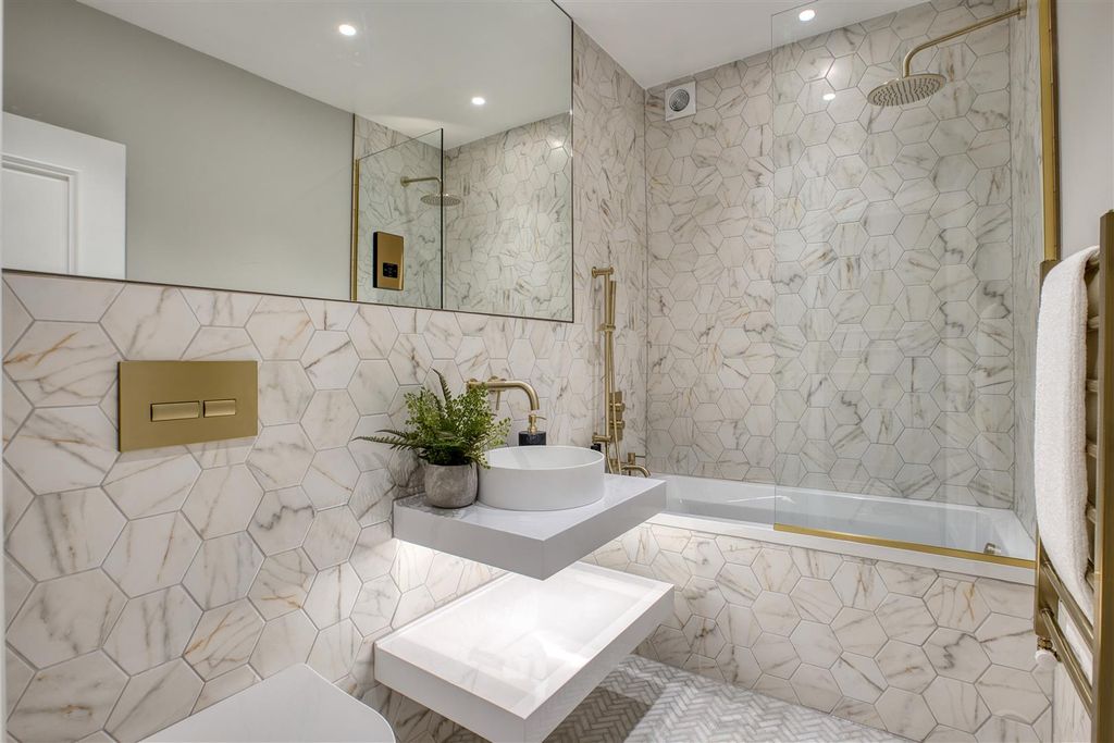 Property photo 3 of 30 889A0738_Hdr.Jpeg