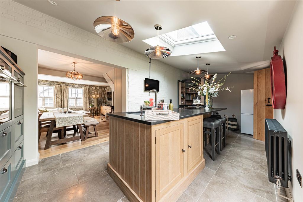 Property photo 3 of 27 L J Imaging-36.Jpg