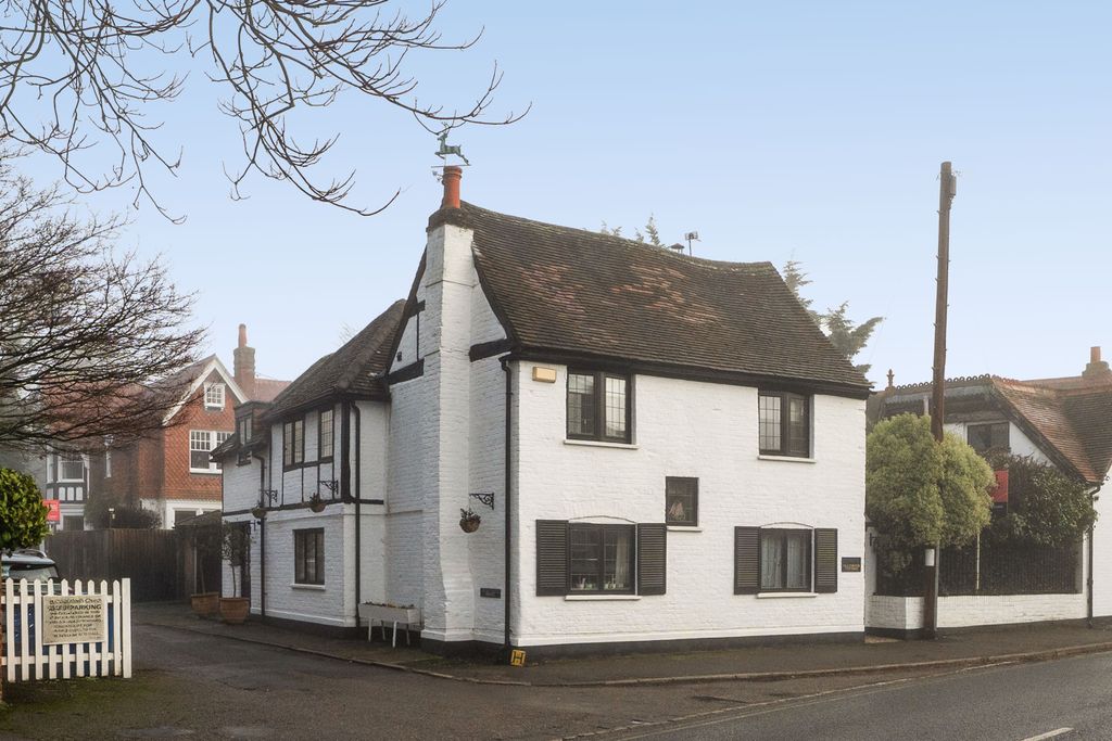 Property photo 1 of 10