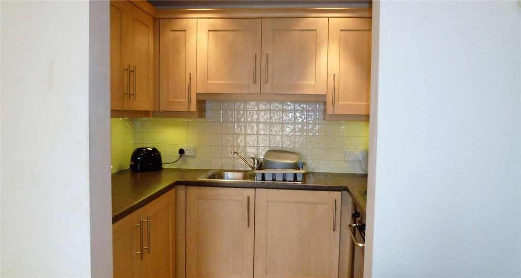 Property photo 3 of 9 Photograph 3