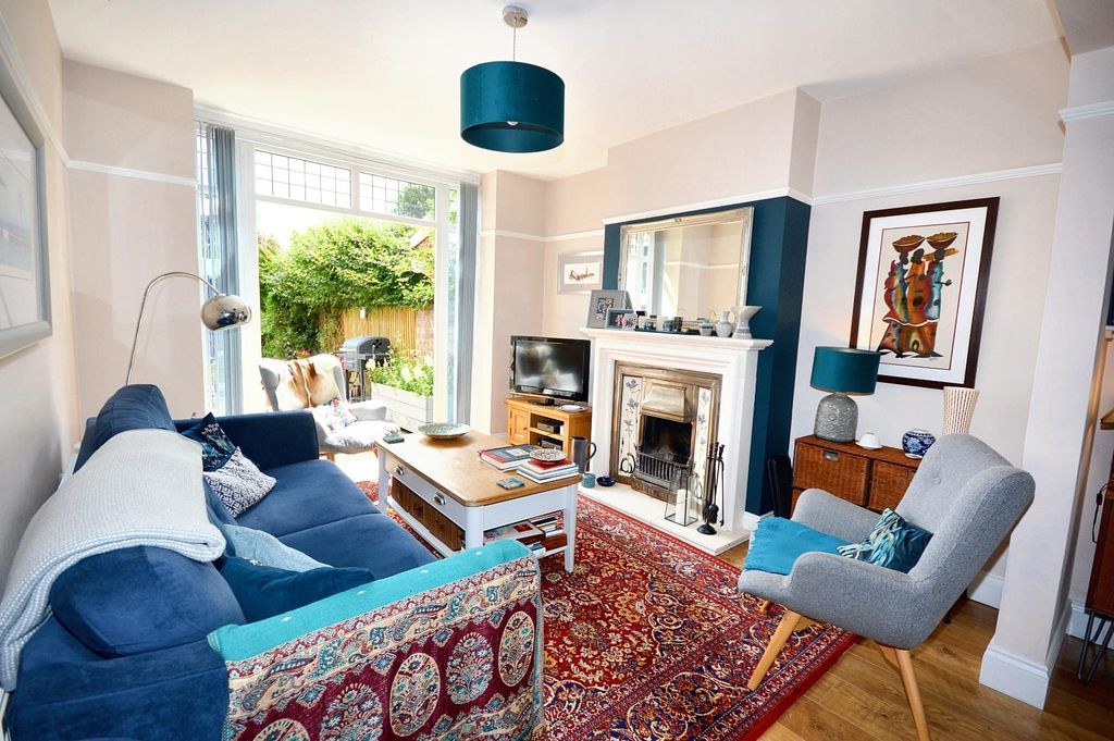 Property photo 2 of 25 Lounge/Diner