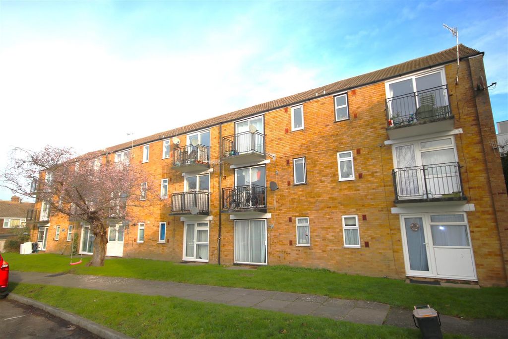 Property photo 2 of 11 Front 2.Jpg