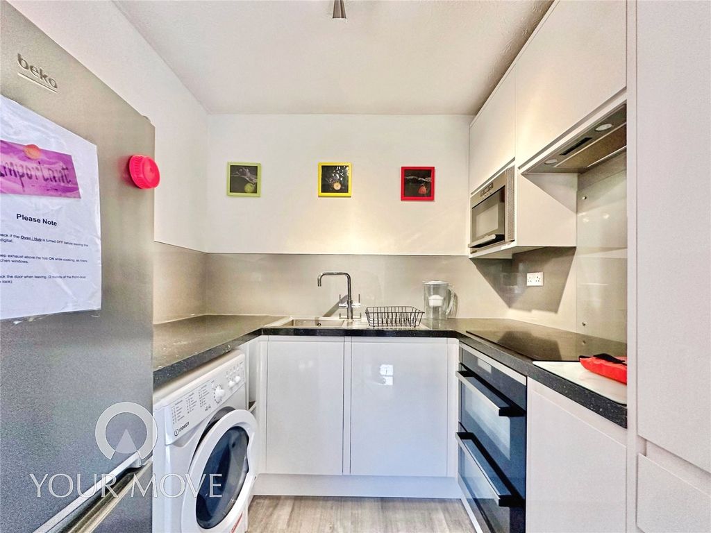 Property photo 3 of 9 #Yourmovedartford