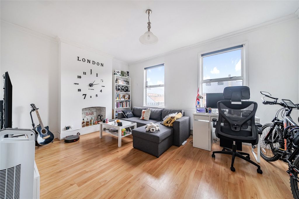 Property photo 2 of 16 Picture No. 08