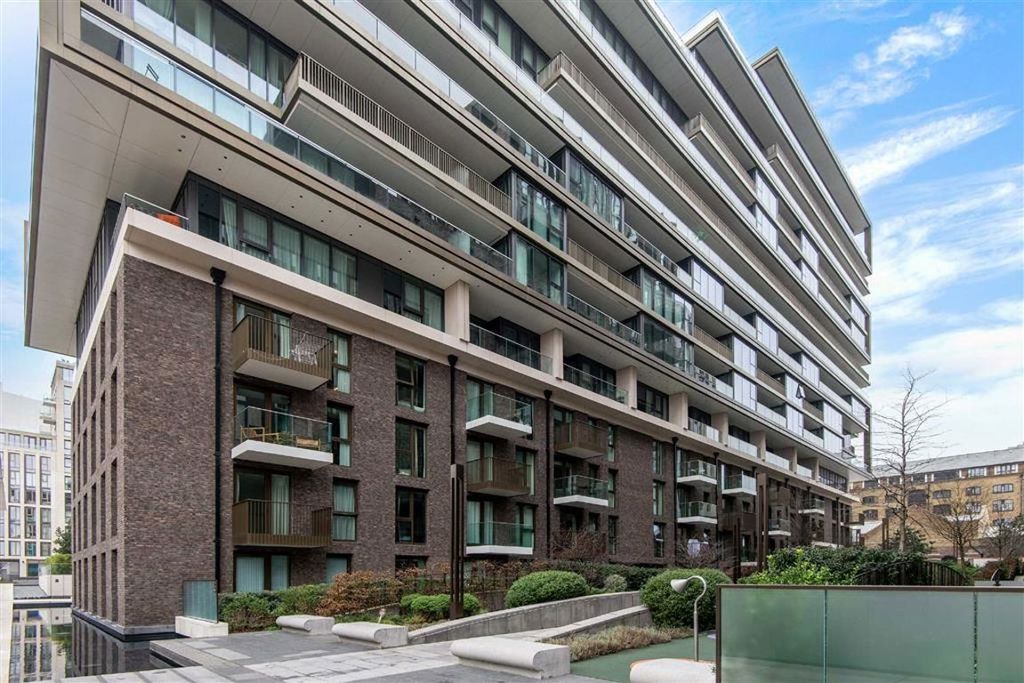 Property photo 2 of 8