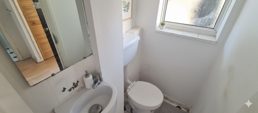 Property photo 2 of 3