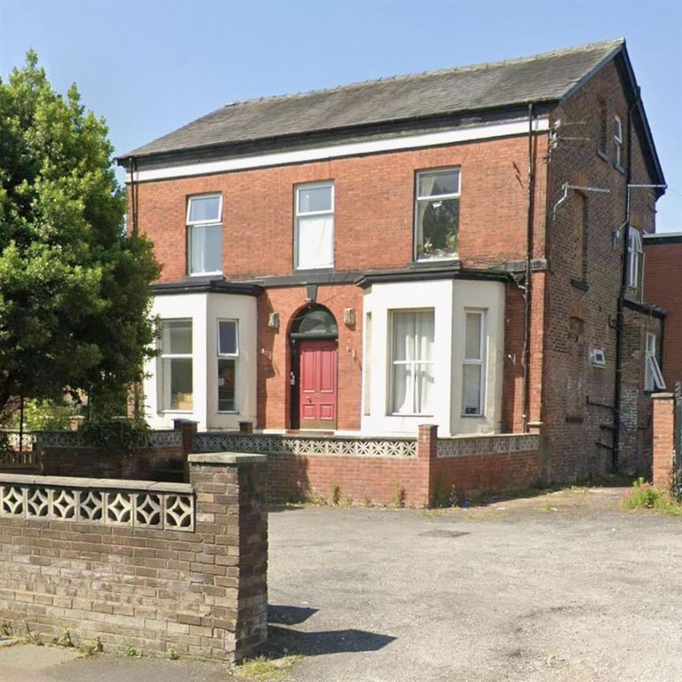 Property photo 1 of 9 External