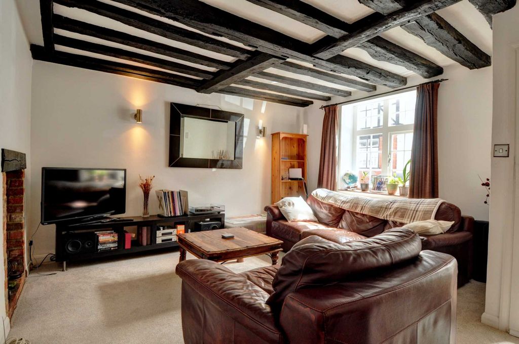 Property photo 3 of 11