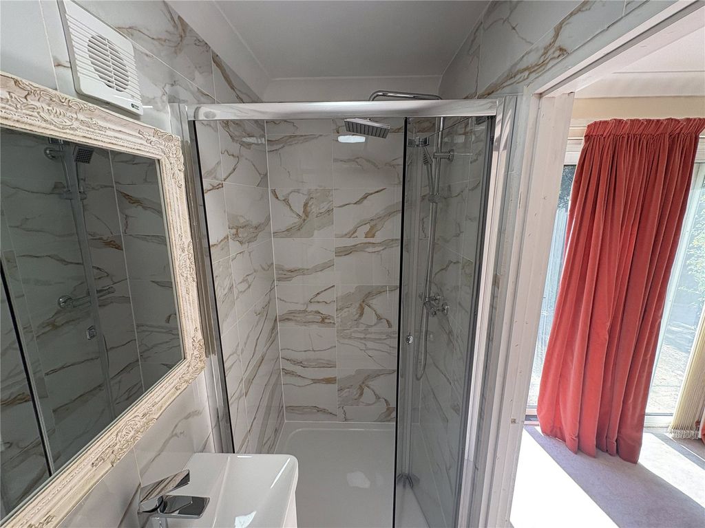 Property photo 2 of 4 Picture No. 05