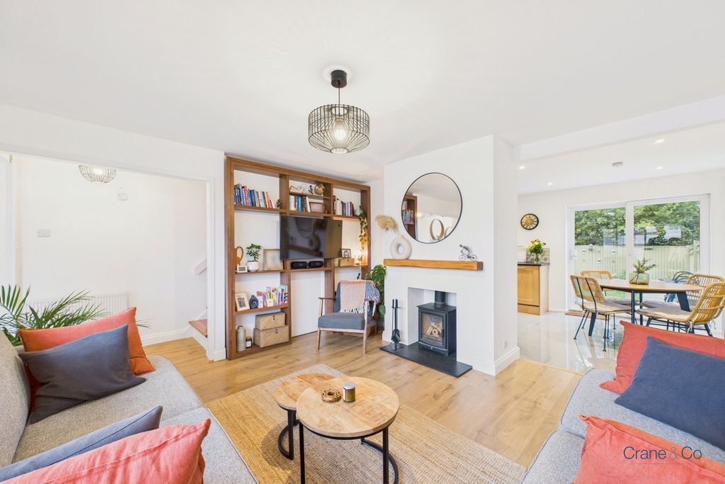 Property photo 2 of 22