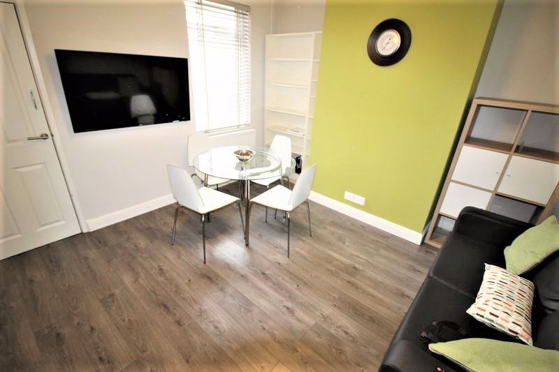 Property photo 3 of 7 Photo 2