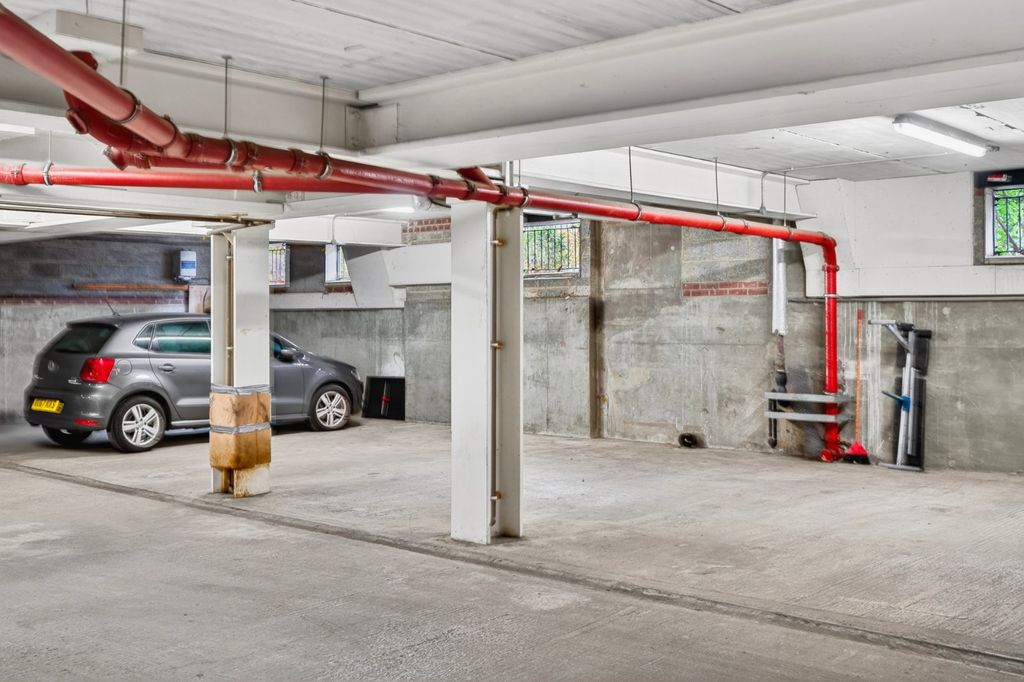 Property photo 3 of 3 Picture No. 02