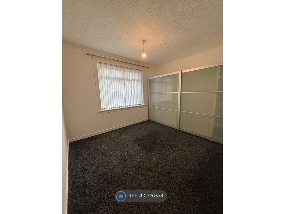 Property photo 2 of 16 Bedroom 1