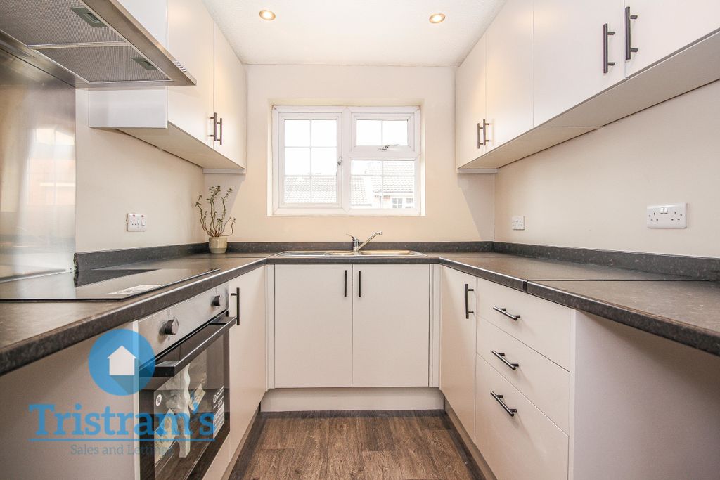 Property photo 3 of 10 Img_2647