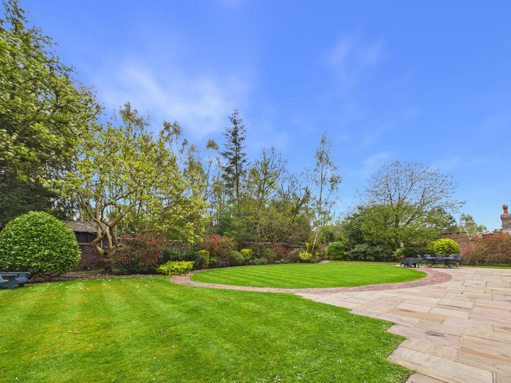 Property photo 3 of 60