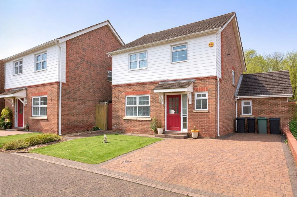 Property photo 1 of 15 Front