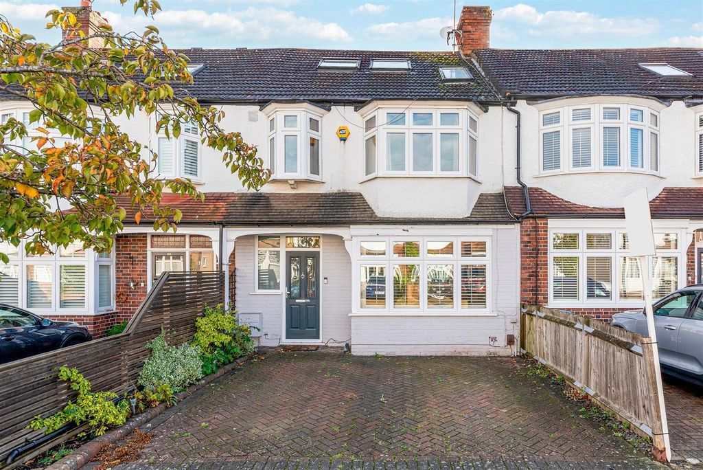 Property photo 1 of 14 External
