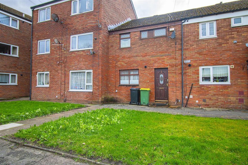 Property photo 1 of 7 Front