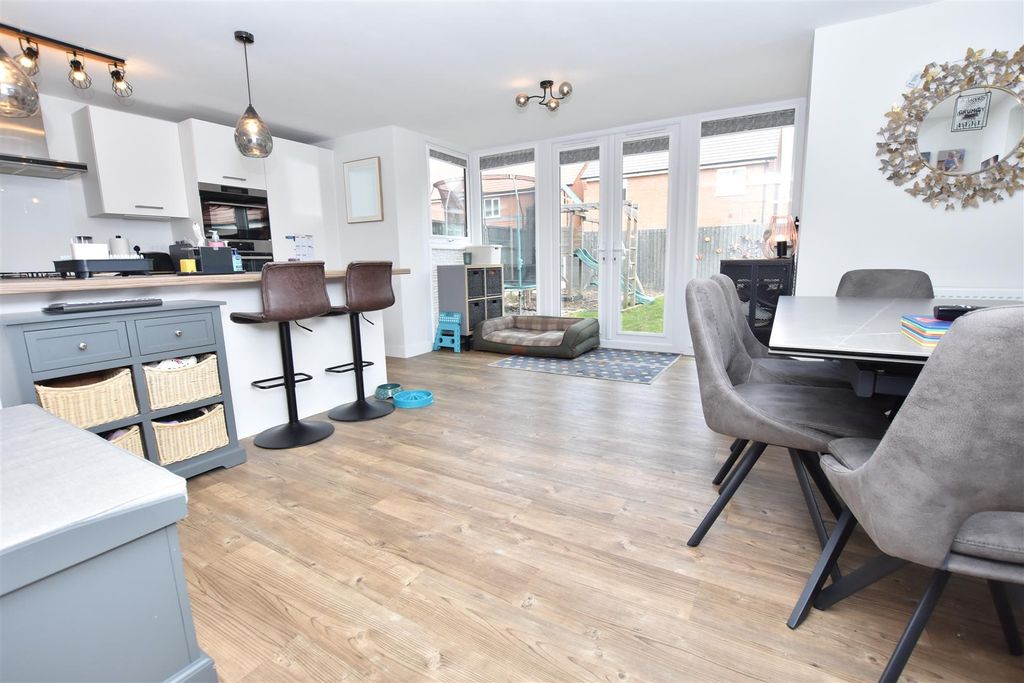 Property photo 2 of 24 Dsc_0378 - Copy (12).Jpg