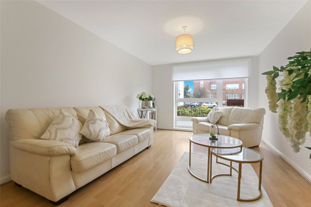 Property photo 3 of 16 3