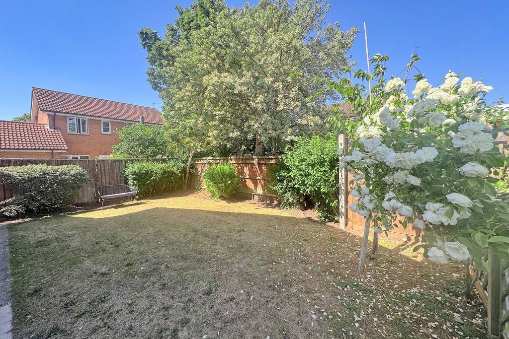 Property photo 2 of 11