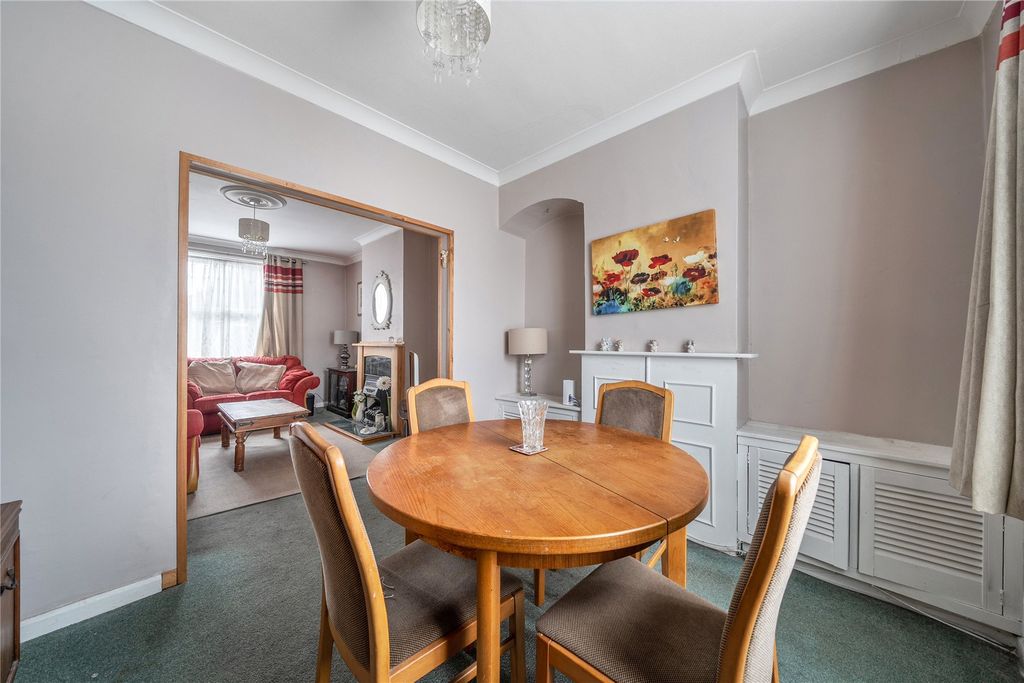 Property photo 3 of 17 Picture No. 14