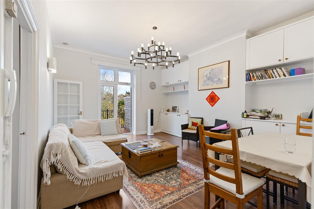 Property photo 1 of 8