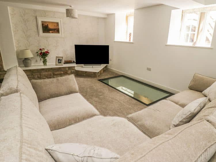 Property photo 3 of 10 Living Area