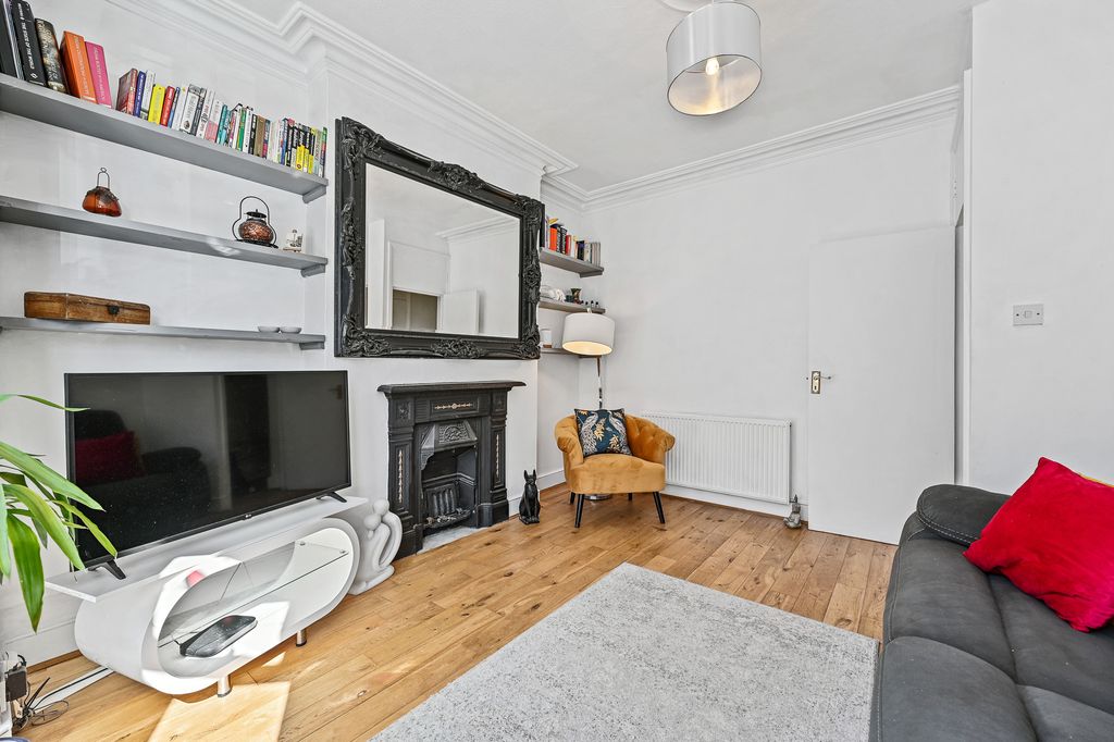 Property photo 3 of 9