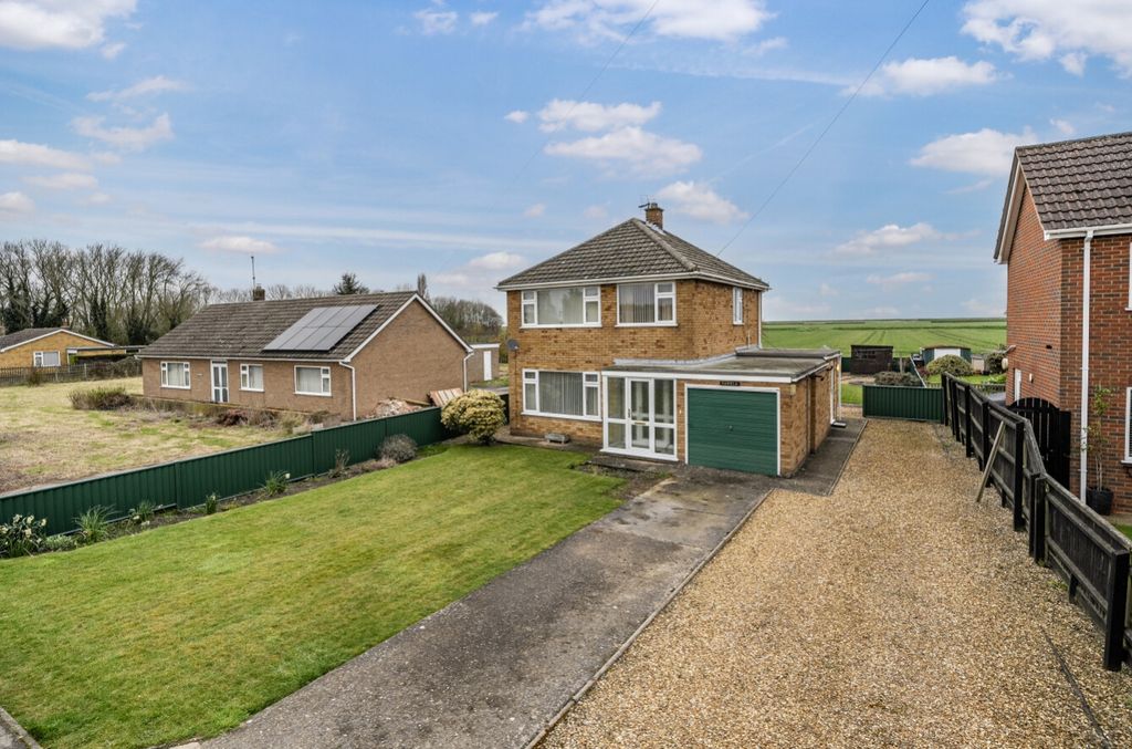 Property photo 1 of 28 1437064-7-69c6A21A972cd